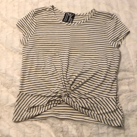 TMG short sleeve striped knot shirt - Picture 2 of 3